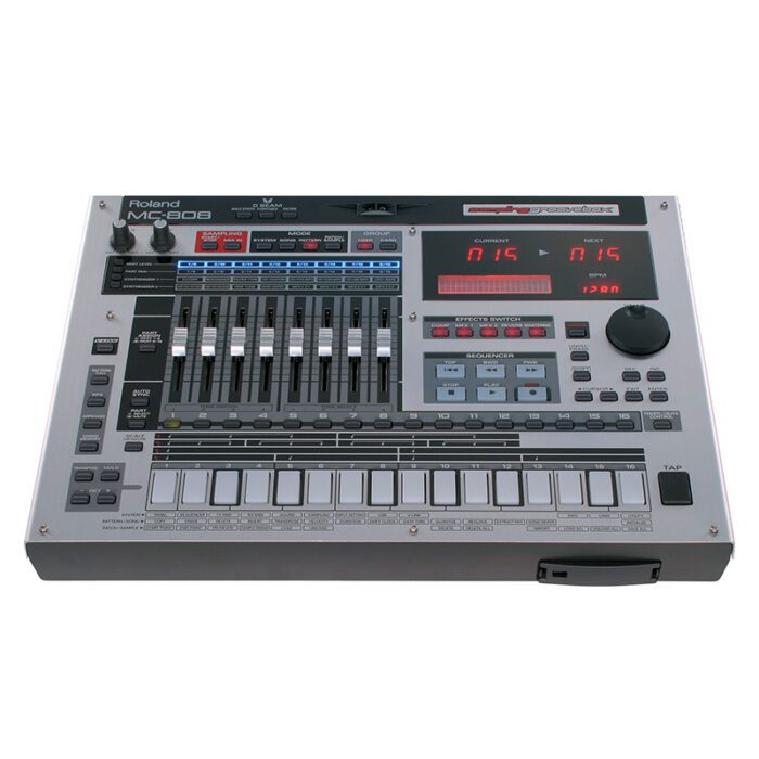 ROLAND MC-808 Sampling Groovebox