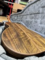LAKEWOOD M-18 Custom Shop Electro Acoustic Guitar
