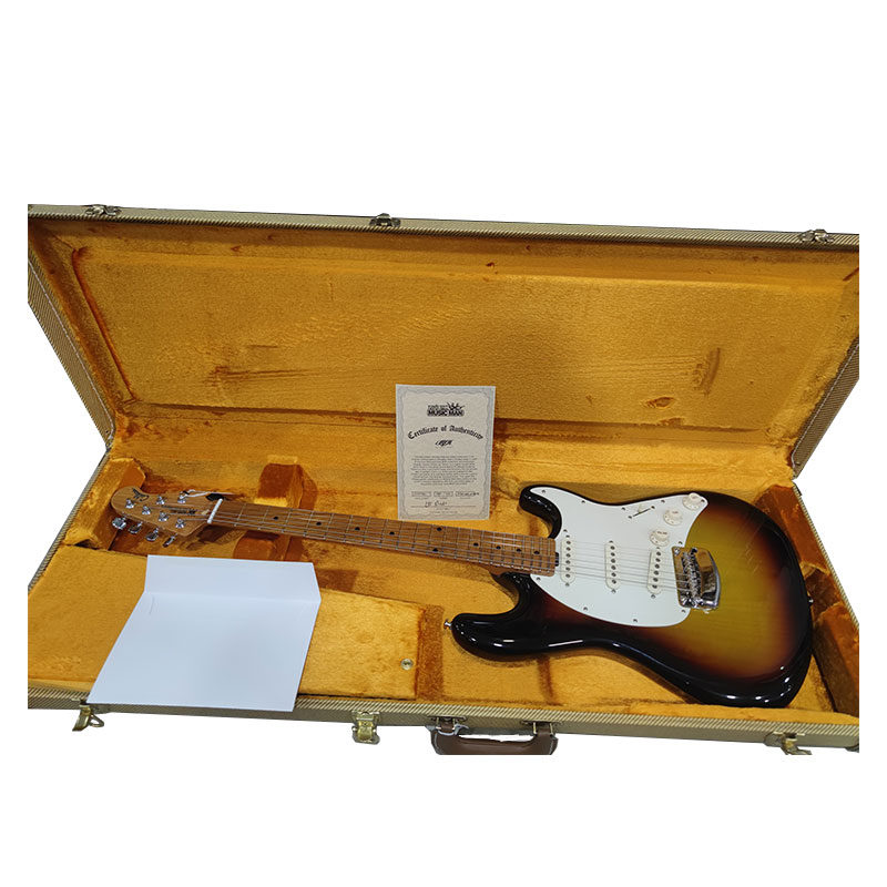 MUSIC MAN CLASSIC_CUTLASS_SSS Color: Vintage Burst 804-N71-22-SP-CT-C1