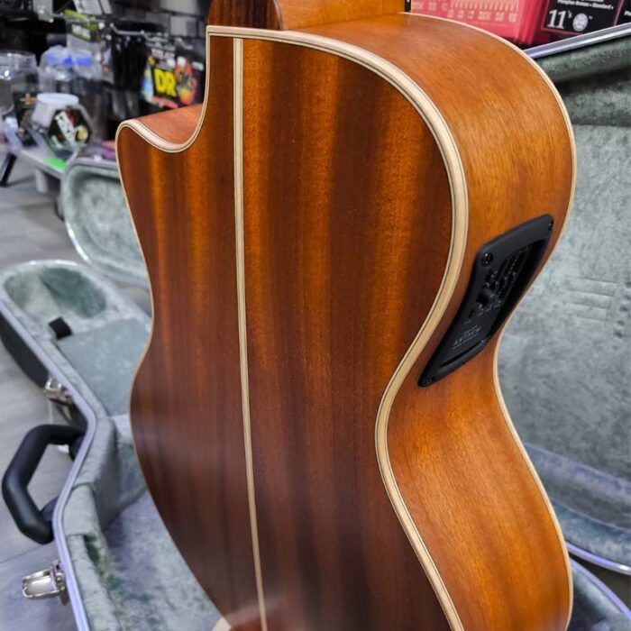 Lakewood Custom A-14 Auditorium AAA European spruce,el/acc guitar